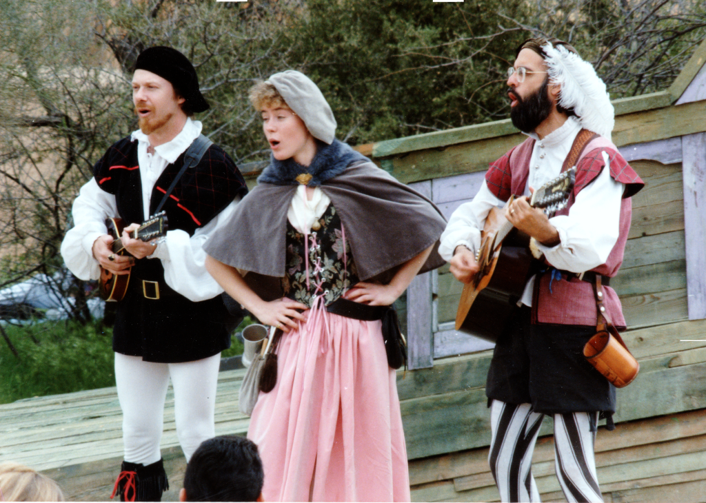 02-AZ-Singing-1990